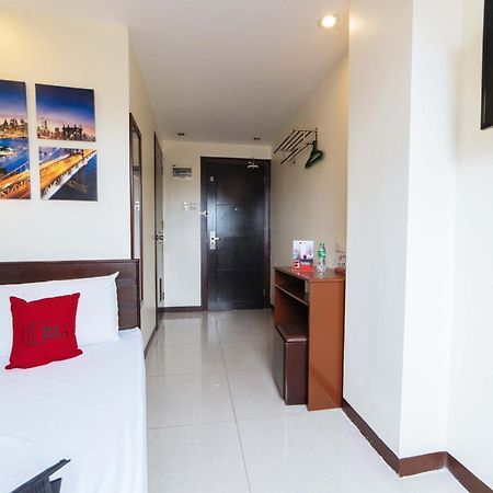 Reddoorz Near Victoria Mall Davao City Екстериор снимка
