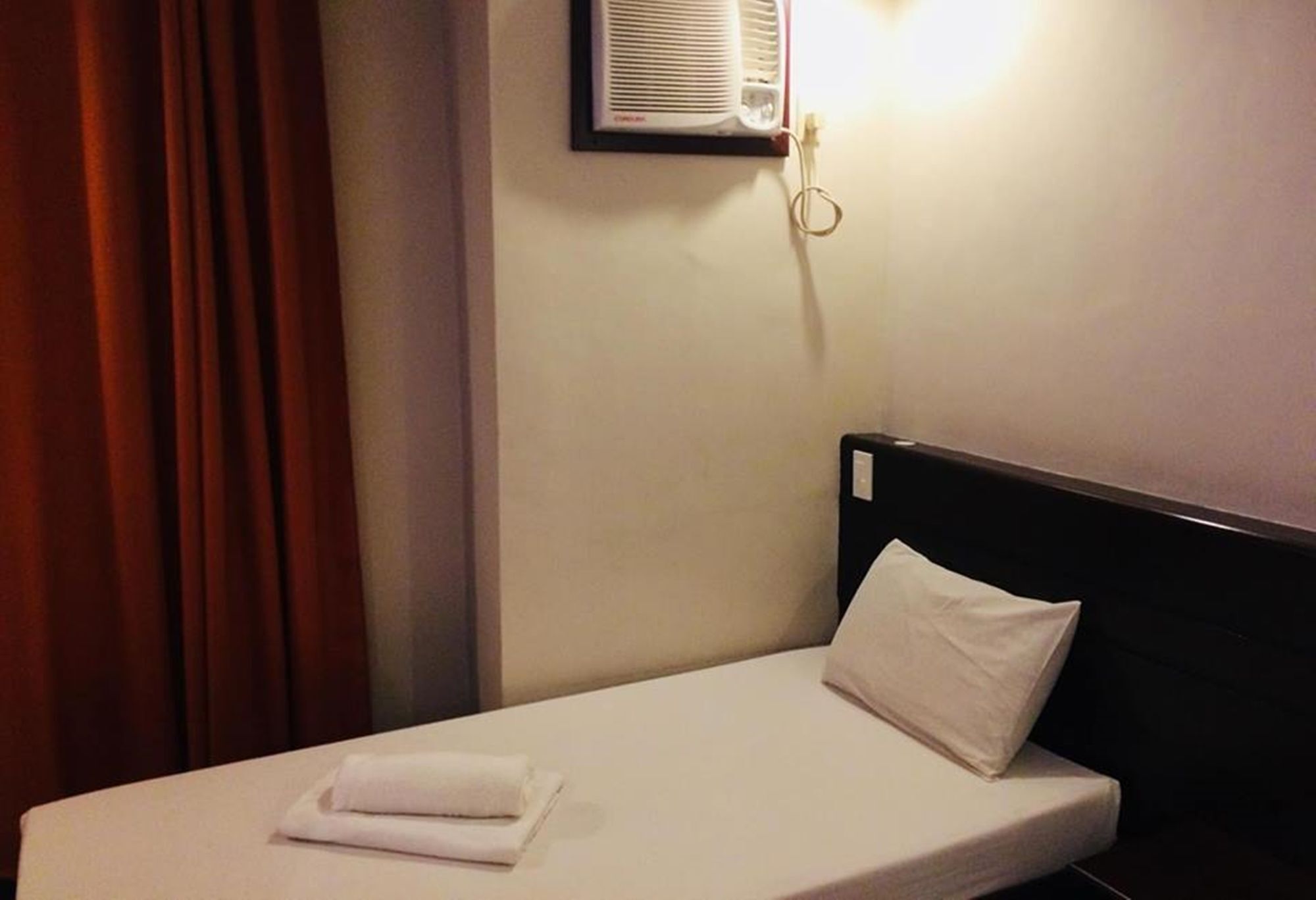 Reddoorz Near Victoria Mall Davao City Екстериор снимка