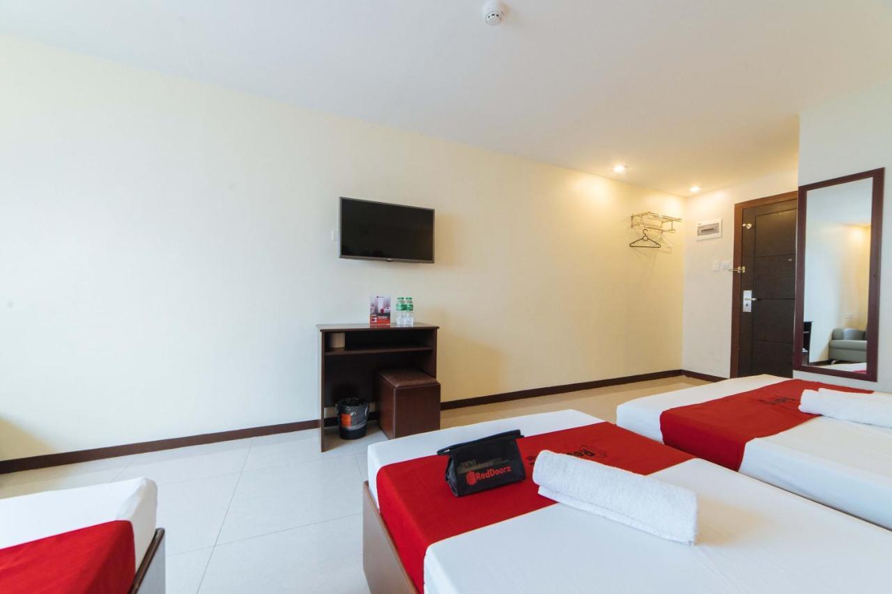 Reddoorz Near Victoria Mall Davao City Екстериор снимка