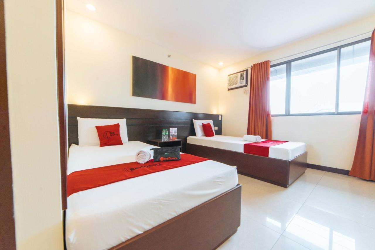 Reddoorz Near Victoria Mall Davao City Екстериор снимка