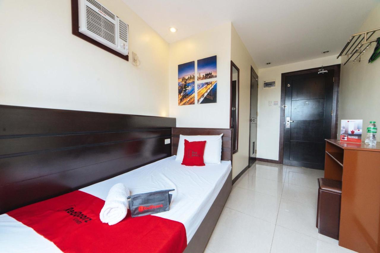Reddoorz Near Victoria Mall Davao City Екстериор снимка
